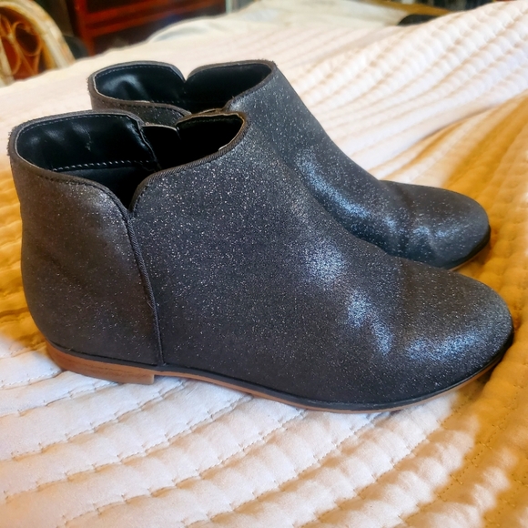 Cat & Jack Other - Cat & Jack Black Sparkle Zip Up Ankle Boots Size 5 EUC